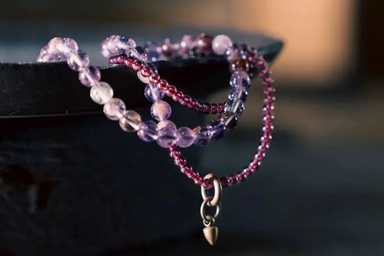 Amethyst Phantom & Garnet Bracelet | Inner Peace & Protection 5 - Buddha Bodhis Amethyst Phantom & Garnet Bracelet