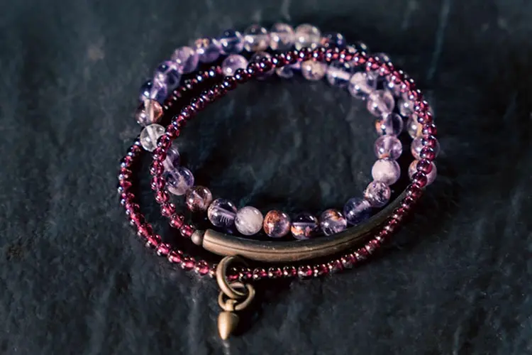 Amethyst Phantom & Garnet Bracelet | Inner Peace & Protection 6 - Buddha Bodhis Amethyst Phantom & Garnet Bracelet