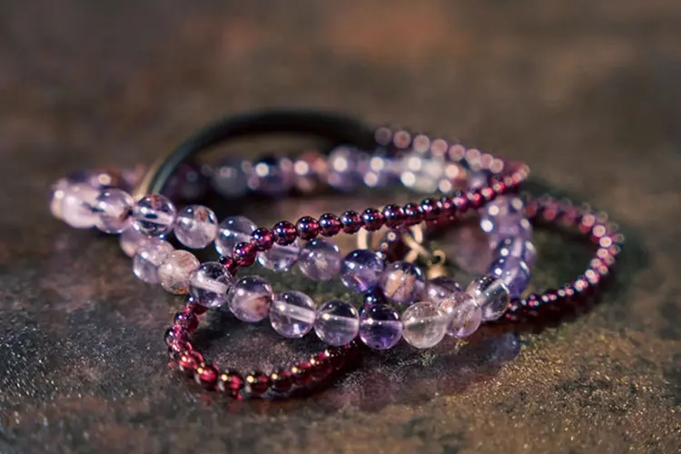 Amethyst Phantom & Garnet Bracelet | Inner Peace & Protection 7 - Buddha Bodhis Amethyst Phantom & Garnet Bracelet