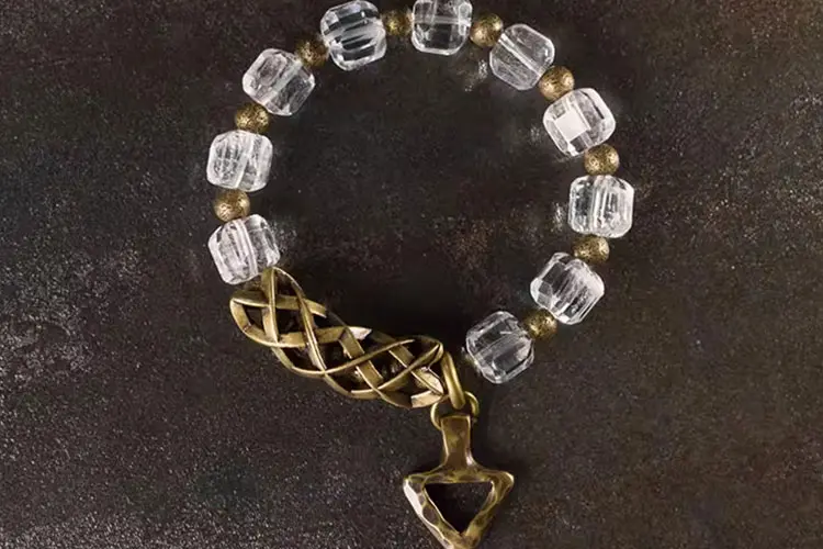 Clear Quartz Arrowhead Bracelet | Protection & Focus 5 - Buddha Bodhis Clear Quartz Arrowhead Bracelet Protection & Focus