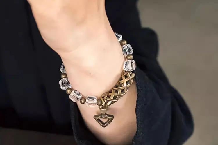 Clear Quartz Arrowhead Bracelet | Protection & Focus 7 - Buddha Bodhis Clear Quartz Arrowhead Bracelet Protection & Focus