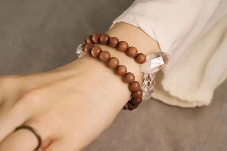 Clear Quartz and Sandalwood Bracelet | Clarity & Calm 7 - Buddha Bodhis Clear Quartz and Sandalwood Bracelet Clarity & Calm