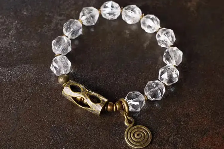 7 Best Healing Crystals for Beginners: A Complete Guide - Buddha Bodhis Faceted Clear Quartz Bracelet Vintage Spiral Jewelry