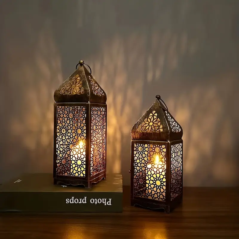 Hollow Iron Art Vintage Candle Holder Hollow Iron Art Vintage Candle Holder