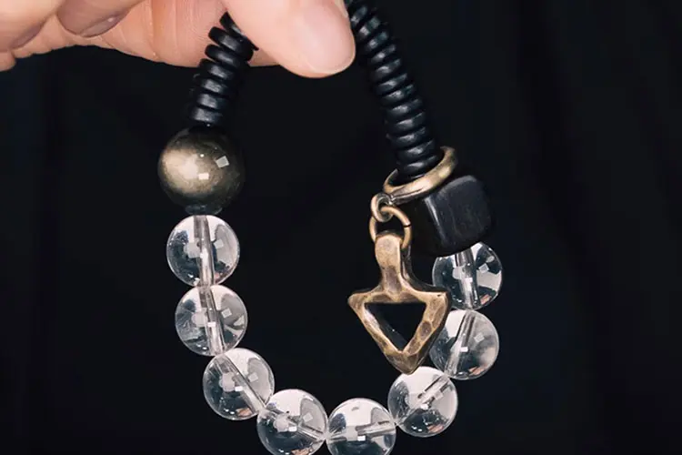 Obsidian and Quartz Arrowhead Bracelet | Balance & Light 7 - Buddha Bodhis Obsidian and Quartz Arrowhead Bracelet Balance & Light