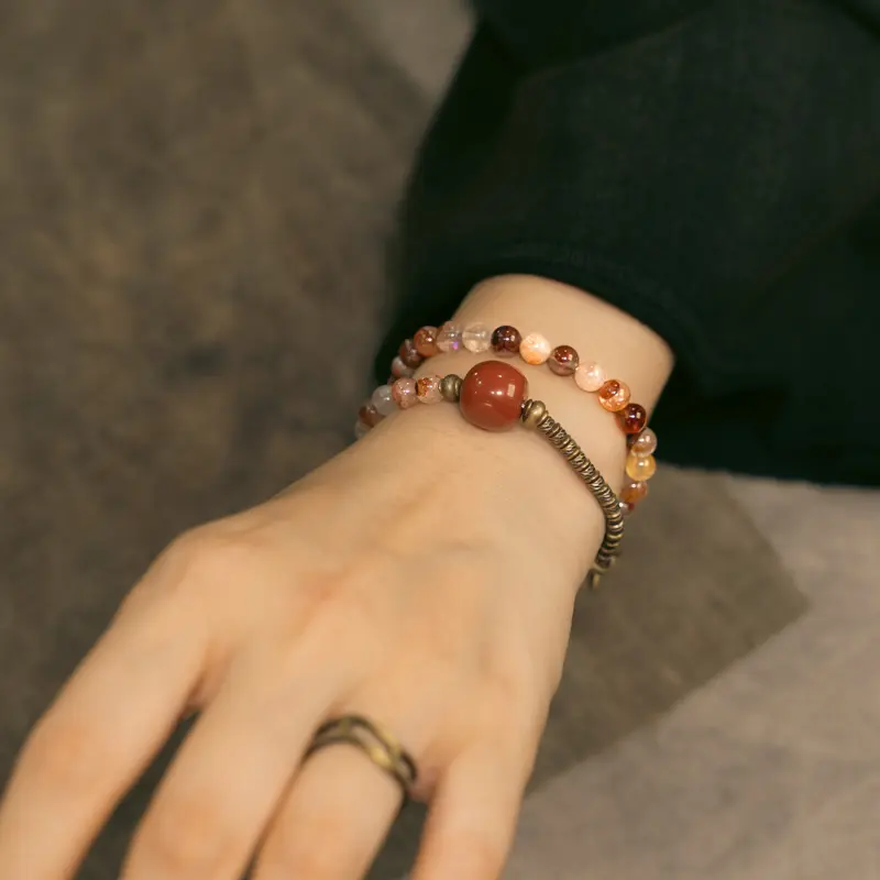 Red Flower Crystal & Alxa Agate Beaded Bracelet (2) Red Flower Crystal & Alxa Agate Beaded Bracelet