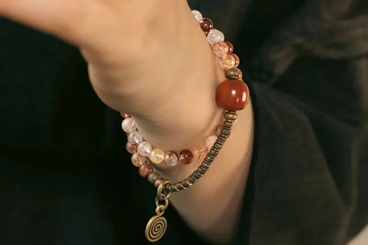 Red Flower Crystal & Alxa Agate Beaded Bracelet | Zen Flow & Protection 8 - Buddha Bodhis Red Flower Crystal & Alxa Agate Beaded Bracelet