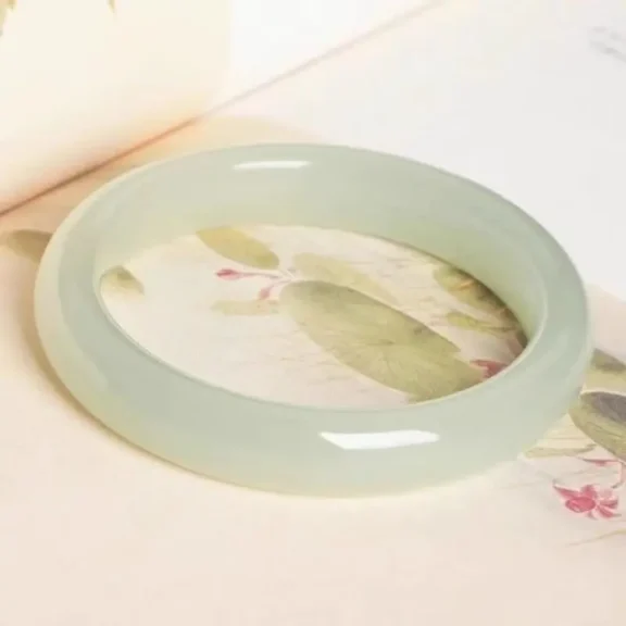 5 Things to Know Before Buying Jade Jewelry 1 - Buddha Bodhis 5 Things to Know Before Buying Jade Jewelry