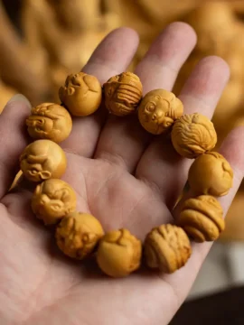 2 - Buddha Bodhis Boxwood bracelet