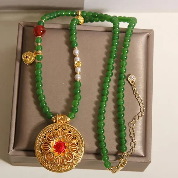 How to Choose Jade: A Beginner's Guide to Quality & Meaning 1 - Buddha Bodhis How to Choose Jade A Beginner's Guide to Quality & Meaning