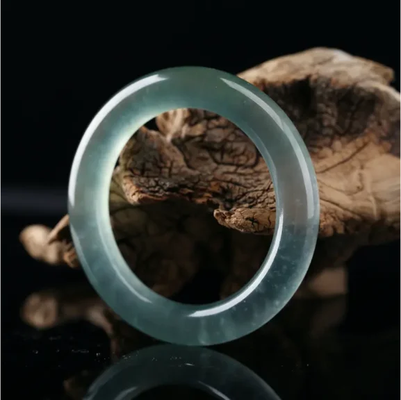 How to Judge Jadeite Jade Quality: An Expert's Guide 2 - Buddha Bodhis How to Judge Jadeite Jade Quality An Expert's Guide