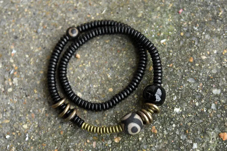 Single-Eye Dzi Bead Bracelet | Amulet for The Watchful Path 5 - Buddha Bodhis Single-Eye Dzi Bead Bracelet Amulet for The Watchful Path