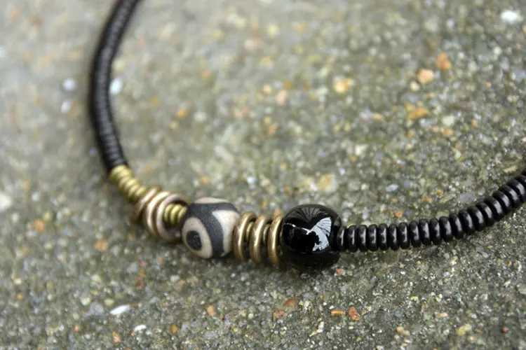 Single-Eye Dzi Bead Bracelet | Amulet for The Watchful Path 6 - Buddha Bodhis Single-Eye Dzi Bead Bracelet Amulet for The Watchful Path