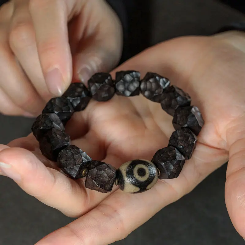 The Wabi Sabi Eye A Carved Ebony Dzi Bracelet (3) The Wabi Sabi Eye A Carved Ebony Dzi Bracelet