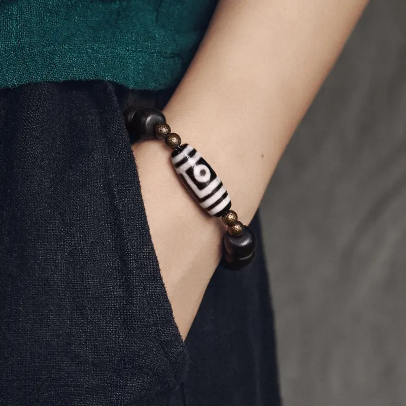 The Wave of Fortune A Wave of Fortune Dzi Bracelet (4) The Wave of Fortune A Wave of Fortune Dzi Bracelet