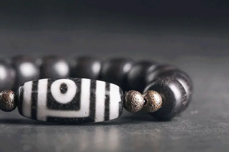 The Wave of Fortune: A Wave of Fortune Dzi Bracelet 6 - Buddha Bodhis The Wave of Fortune A Wave of Fortune Dzi Bracelet