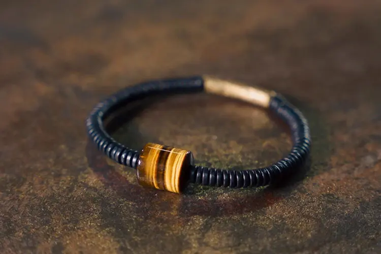 Tiger's Eye and Ebony Bracelet | Minimalist Focus Jewelry 5 - Buddha Bodhis Tiger's Eye and Ebony Bracelet Minimalist Focus Jewelry