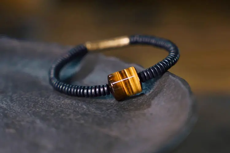 Tiger's Eye and Ebony Bracelet | Minimalist Focus Jewelry 6 - Buddha Bodhis Tiger's Eye and Ebony Bracelet Minimalist Focus Jewelry