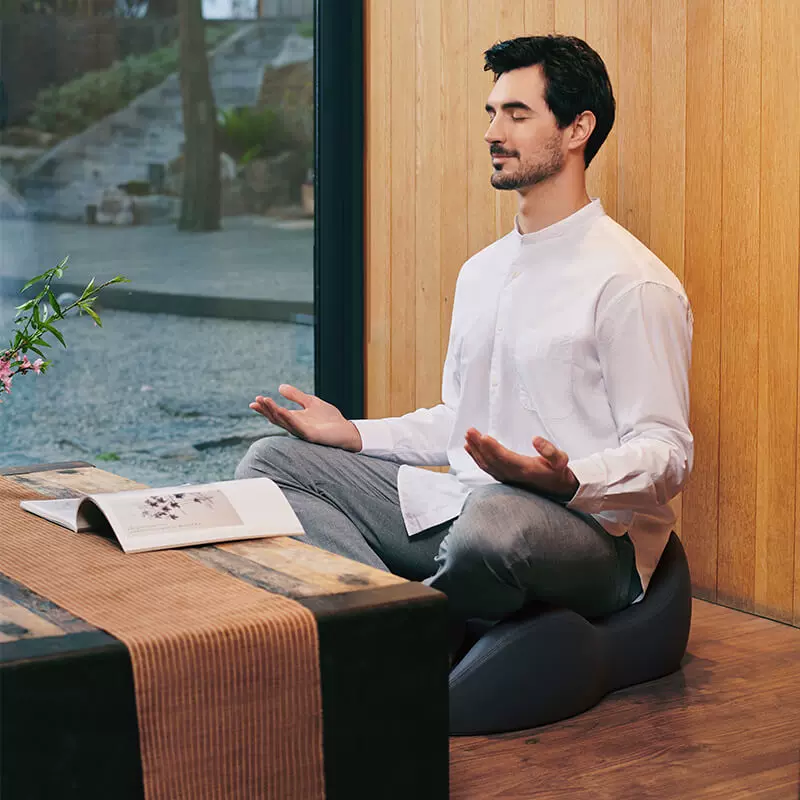 - Buddha Bodhis Correct meditation posture using zafu and zabuton cushions