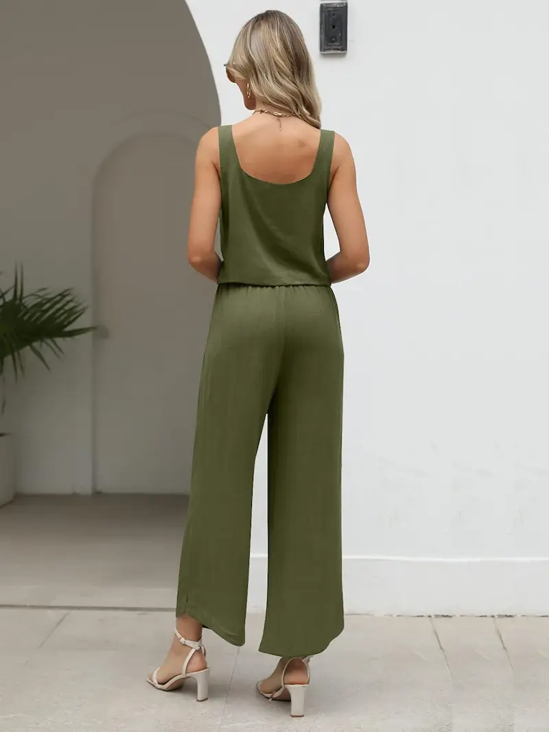 1 - Buddha Bodhis Styling flowy yoga pants with crop top and jewelry