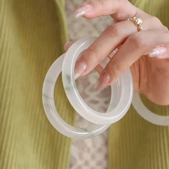The Spiritual Meaning of a Jade Bangle: Benefits, Placement & Care 2 - Buddha Bodhis The Spiritual Meaning of a Jade Bangle Benefits, Placement & Care