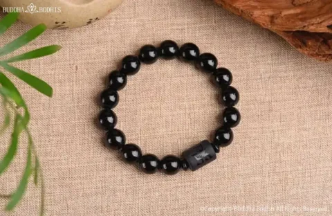 Choosing Your Protective Stone for 2026 Black Obsidian vs. Black Tourmaline