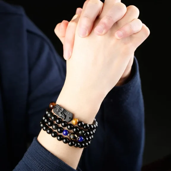 How to Wear a Pixiu Bracelet: A Feng Shui Guide to Its Meaning, Rules, and Benefits 3 - Buddha Bodhis How to Wear a Pixiu Bracelet: A Feng Shui Guide to Its Meaning, Rules, and Benefits