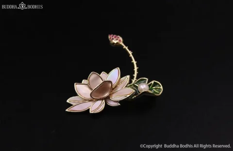 The Deep Meaning of the Lotus Flower: Symbolism Across Colors and Cultures