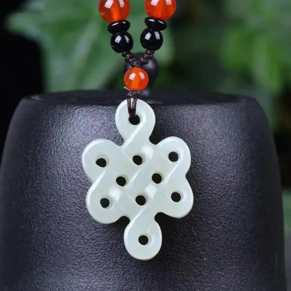 The Endless Knot: A Symbol of Harmony, Infinity, and Spiritual Connection 2 - Buddha Bodhis The Endless Knot: A Symbol of Harmony, Infinity, and Spiritual Connection