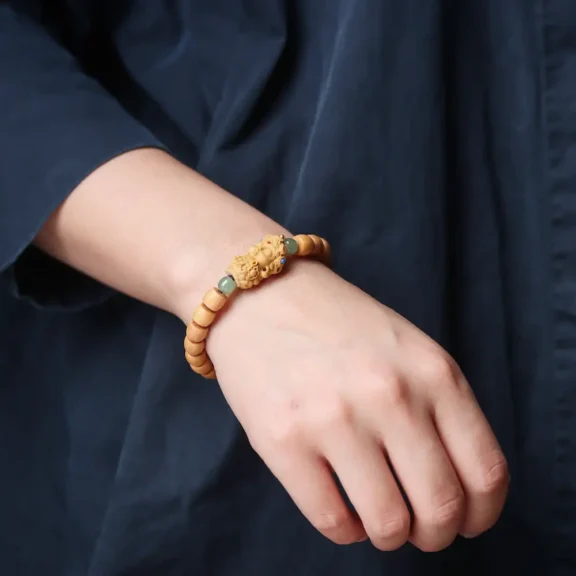 The Spiritual Meaning of Sandalwood Bracelets: A Guide to Calm, Healing, and Inner Peace 1 - Buddha Bodhis The Spiritual Meaning of Sandalwood Bracelets A Guide to Calm, Healing, and Inner Peace