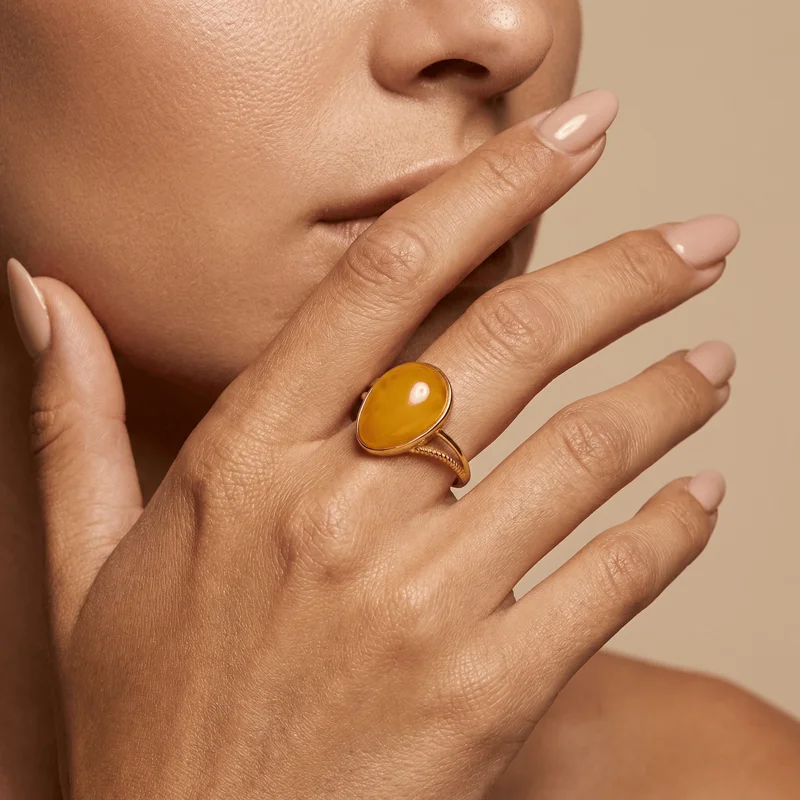 vintage-natural-amber-teardrop-s925-silver-ring-luxury vintage-natural-amber-teardrop-s925-silver-ring-luxury