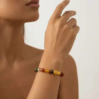 luxury-red-agate-pixiu-beaded-bracelet-fashion-model