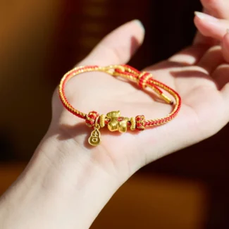 Hand-Braided Red Cord Horse Charm Bracelet – Prosperity, Good Fortune & Success (1)