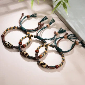 Tibetan-Style Agate Wealth Deity Dzi Bead Bracelet – Prosperity, Abundance & Spiritual Protection (5)