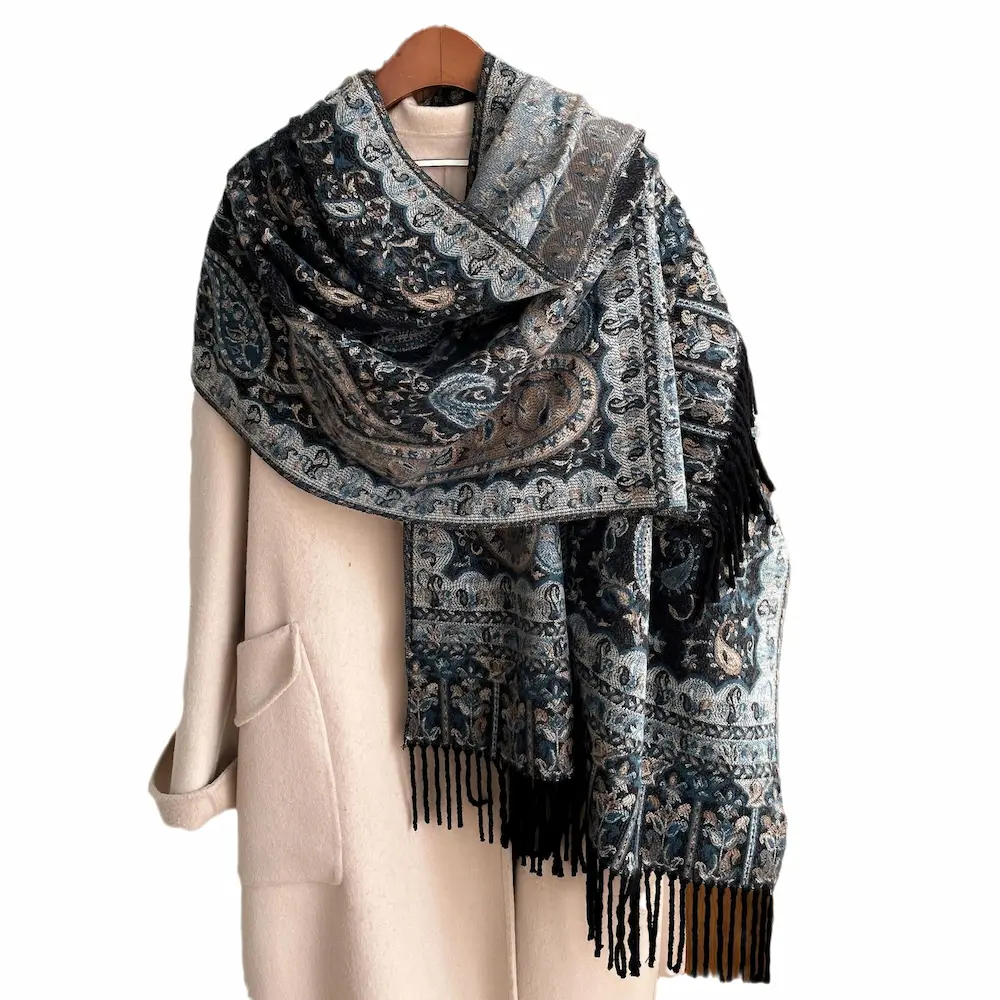 Oversized Bohemian Paisley Meditation Shawl 200cm Soft Prayer Wrap for Energy Shielding
