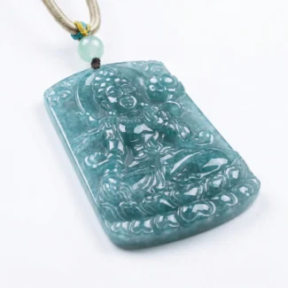 carved-green-jadeite-guanyin-pendant-necklace