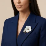 luxury-peach-blossom-mother-of-pearl-brooch-american-fashion-style