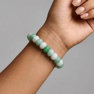 luxury-pumpkin-jade-bead-bracelet-fashion-model