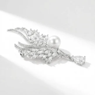 silver-crystal-pearl-wing-brooch