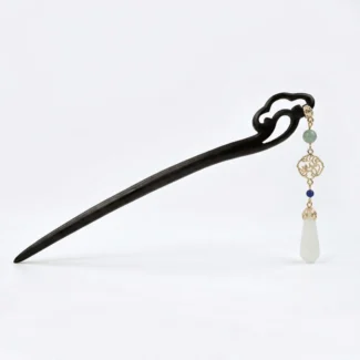 vintage-ebony-jade-tassel-hair-stick